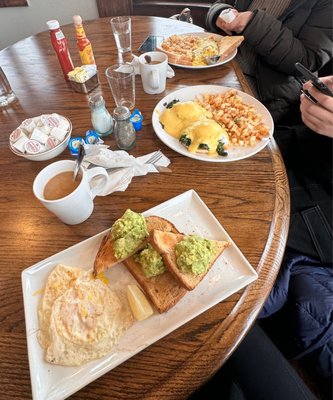 Cafe Le Crème Brûlée by null