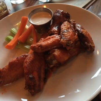 Lulu's Allston - Buffalo Wings - New American Near Me - Boston, Massachusetts