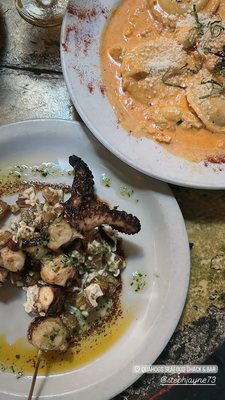 Quahog's Seafood Shack and Bar by null