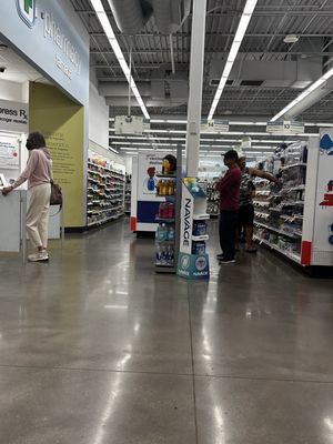 WALGREENS - Updated April 2026 - 23 Photos & 85 Reviews - 7195 Broadway ...