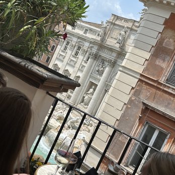 Relais Fontana di Trevi - Hotels Near Me - Rome, RM