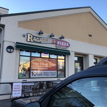 Raganelli's Pizza Taps and Subs - Awesome killer pizza - Pizza Near Me - Bend, Oregon