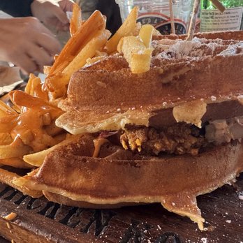 The Chicken Koop - BBQ Pulled Chicken Sandwich - Chicken Shop Near Me - Downey, California