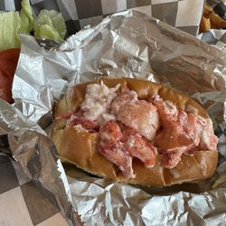 The Muffin Shop - Lobster Roll