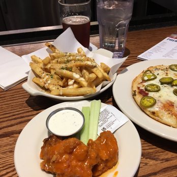 Old Chicago Pizza + Taproom - 3 dishes 1 beer each $3! - Pizza Near Me - Manhattan, Kansas