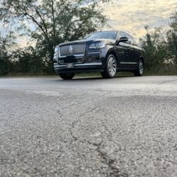 Black and Gold Transportation