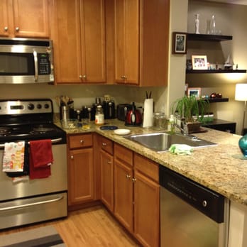 Camden Potomac Yard Apartments - The kitchens are nice, I like the layout, room and appliances. Very easy to clean and maintain. - Apartments Near Me - Arlington, Virginia Camden Potomac Yard Apartments - The kitchens are nice, I like the layout, room and appliances. Very easy to clean and maintain. - Apartments Near Me - Arlington, Virginia