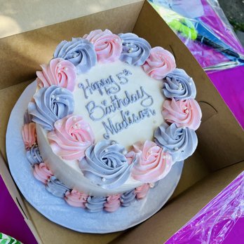 Yessis Cake Creations - Chocolate cake with buttercream! - Custom Cakes Near Me Yessis Cake Creations - Chocolate cake with buttercream! - Custom Cakes Near Me