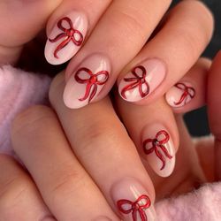 V Nails