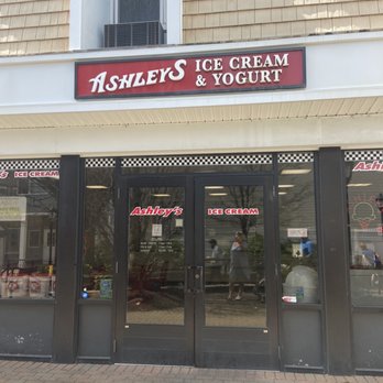 Ashley's Ice Cream Cafe - Ice Cream & Frozen Yogurt Near Me - Madison, Connecticut