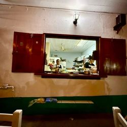Marisqueria Los Lirios
