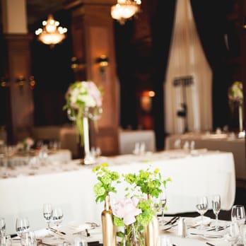Eighth Street Florist - Center pieces by Jae - Florists Near Me - Los Angeles, California Eighth Street Florist - Center pieces by Jae - Florists Near Me - Los Angeles, California