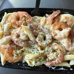 Toppings HTX - Grilled shrimp pasta