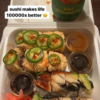 Sushi Sumo - Mexican Roll Dragon Roll - Sushi Bars Near Me - Gardena, California Sushi Sumo - Mexican Roll Dragon Roll - Sushi Bars Near Me - Gardena, California