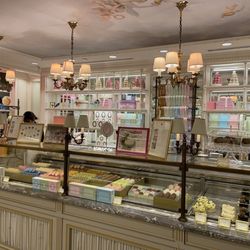 Ladurée - Interior
