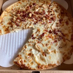 Screw putting toppings on the whole pizza
