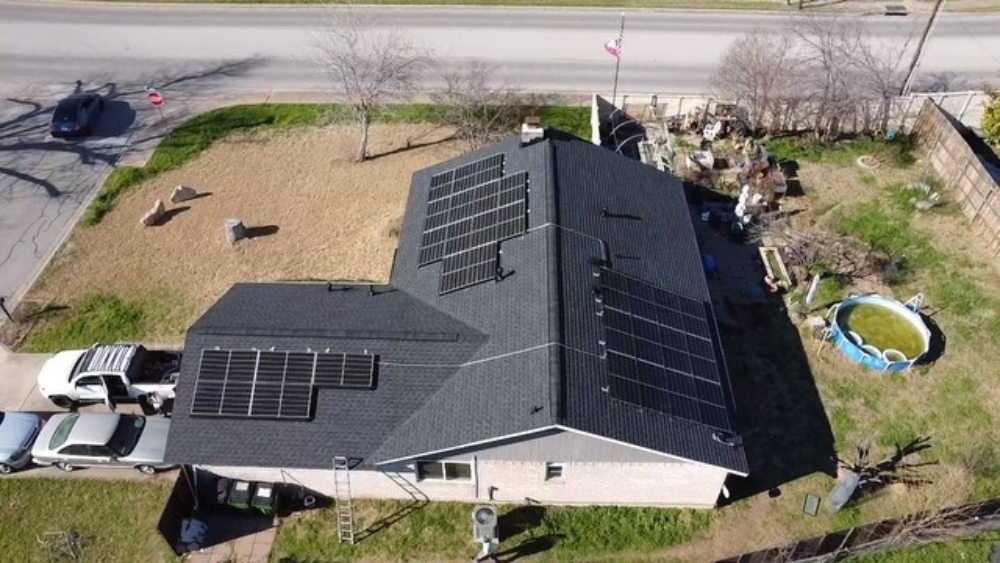 Slide of Jaybird Roofing