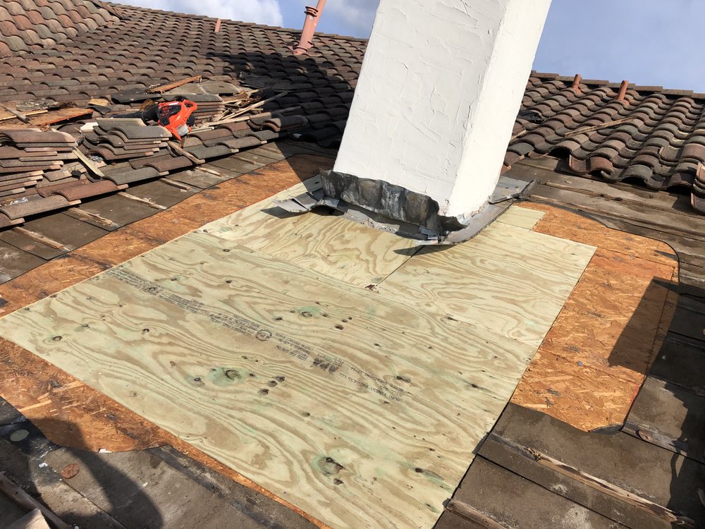 Slide of Palm Roof Company