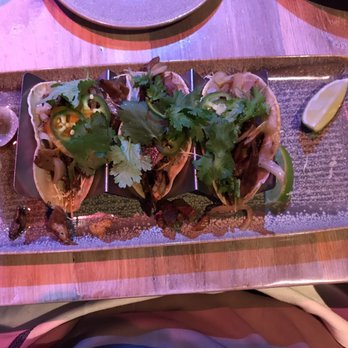 Moku Kitchen - I swear there are duck tacos under that mountain of parsley. - Cocktail Bars Near Me - Honolulu, Hawaii