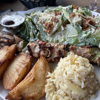 Au Vieux Duluth - Shishkebab - Seafood Near Me - LaSalle, Quebec