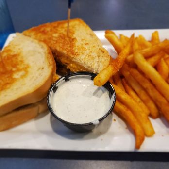 Dunwellz - Pimento pattie melt - Burgers Near Me - Mint Hill, North Carolina Dunwellz - Pimento pattie melt - Burgers Near Me - Mint Hill, North Carolina