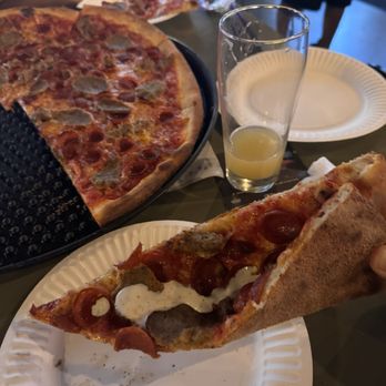 Pie Trap Pizza - What's beef - Pizza Near Me - Covina, California