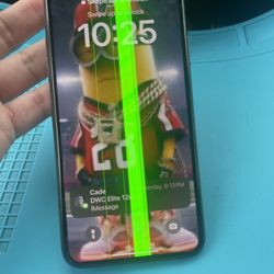 Icare Irepair - Yes we fix screen with discoloration and lines!