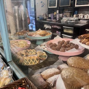 Edenton Coffee House - Food - Coffee & Tea Near Me - Edenton, North Carolina