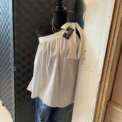 Freight House At Awesome Country - Pretty outfit