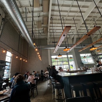 Blue Ridge Kitchen - Indoor - Southern Near Me - Sebastopol, California