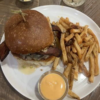 Bloom Southern Kitchen - Burger and fries - Southern Near Me - Chester Springs, Pennsylvania Bloom Southern Kitchen - Burger and fries - Southern Near Me - Chester Springs, Pennsylvania