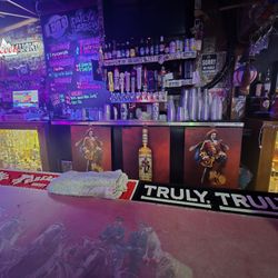ET's Classy Lounge - Behind the bar