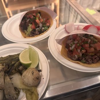 Los Tacos No.1 - Carne asada and grilled green onions and jalapeño - Tacos Near Me - New York, New York Los Tacos No.1 - Carne asada and grilled green onions and jalapeño - Tacos Near Me - New York, New York