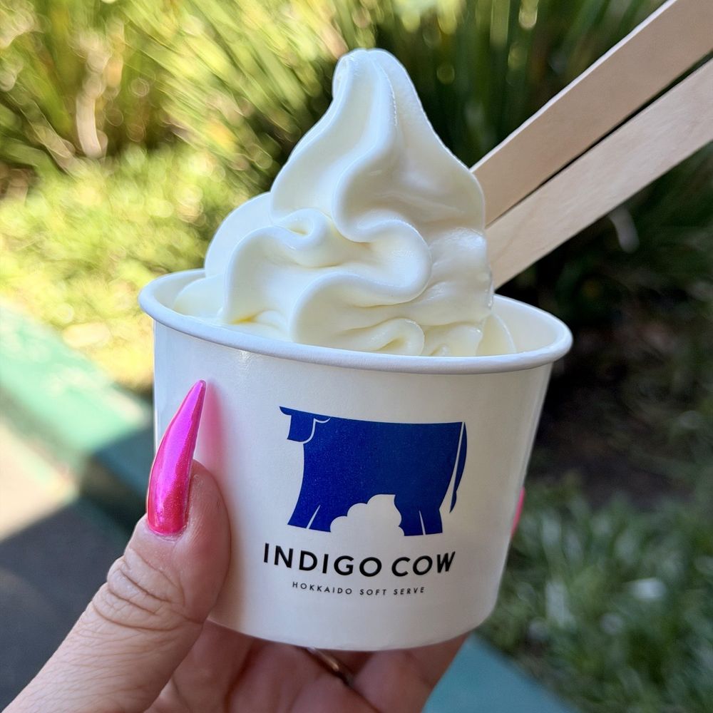 Indigo Cow - Hokkaido Milk (Regular) - Ice Cream & Frozen Yogurt Near Me - Costa Mesa, California Indigo Cow - Hokkaido Milk (Regular) - Ice Cream & Frozen Yogurt Near Me - Costa Mesa, California