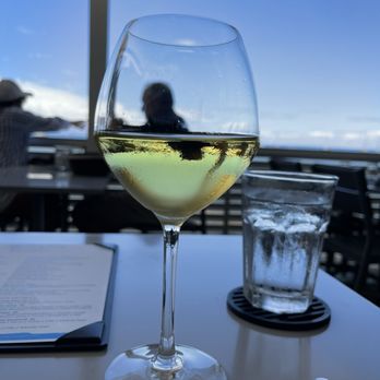 Mala Ocean Tavern - Glass of Sauvignon Blanc - Seafood Near Me - Lahaina, Hawaii