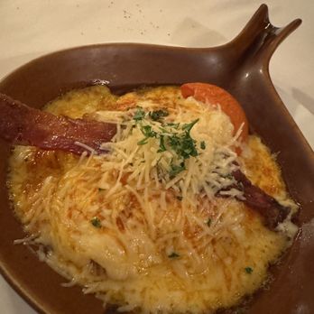 The Lobby Bar - Famous Hot Brown - Bars Near Me - Louisville, Kentucky The Lobby Bar - Famous Hot Brown - Bars Near Me - Louisville, Kentucky