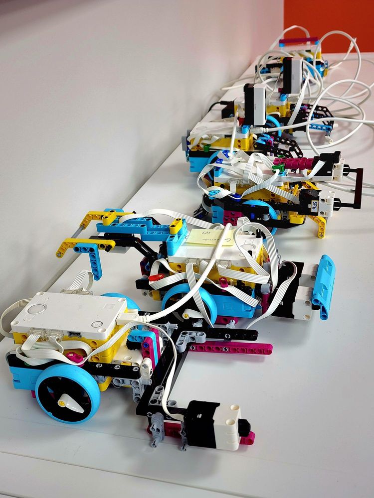 ZEBRA ROBOTICS Updated October 2024 298 Danforth Avenue, Toronto