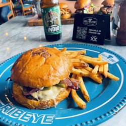 Holy Cow - Hamburguesa, brisket