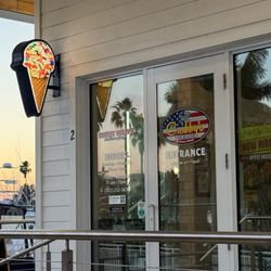 Sweet Willy’s Ice Cream - Entrance door