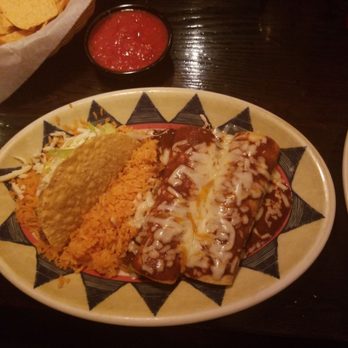 La Carreta - Shredded beef taco and two enchiladas in mole sauce. - Mexican Near Me - Manchester, New Hampshire La Carreta - Shredded beef taco and two enchiladas in mole sauce. - Mexican Near Me - Manchester, New Hampshire