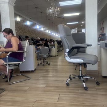 Nails by Cindy - Nail Salons Near Me - Lantana, Florida