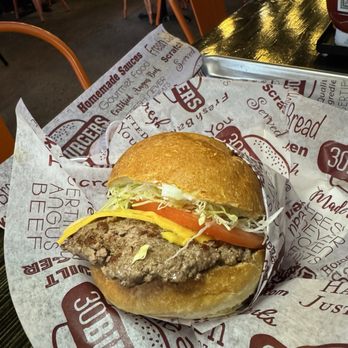 30 Burgers - Classic Angus Cheeseburger - Burgers Near Me - New Brunswick, New Jersey