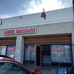 Angel Massage - Store front in mall.