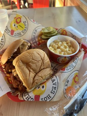 Dave's Hot Chicken by null