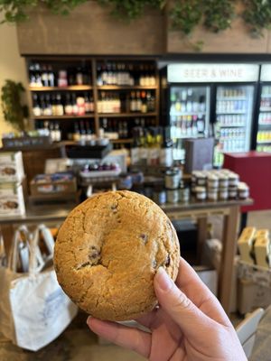 Leven Supply by null