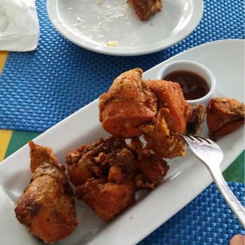 Bili Restaurant - Fried Chicken - Caribbean Near Me - Vieques, Puerto Rico