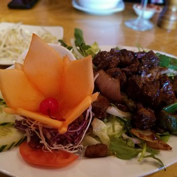 Present Restaurant - Vietnamese Near Me - Falls Church, Virginia Present Restaurant - Vietnamese Near Me - Falls Church, Virginia