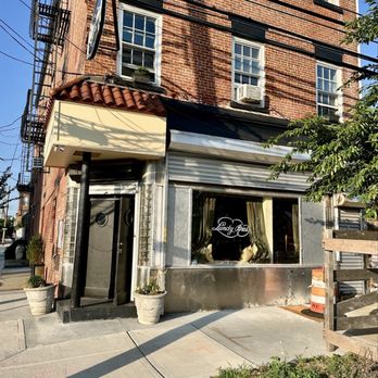 Lundy Bros - Exterior - Seafood Near Me - Brooklyn, New York Lundy Bros - Exterior - Seafood Near Me - Brooklyn, New York