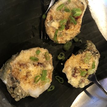 Kelly's Half Shell Pub - Irish Pub Near Me - Crystal River, Florida