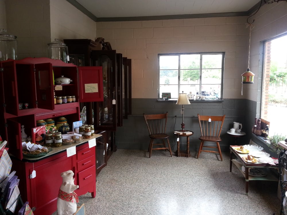 VINTAGE TRADERS LIMITED Updated October 2024 22 Photos 819